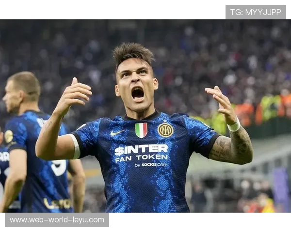 劳塔罗强行突破后转身射门，国际米兰再添得分利器